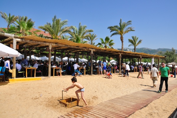 Edde Sands Easter Sunday